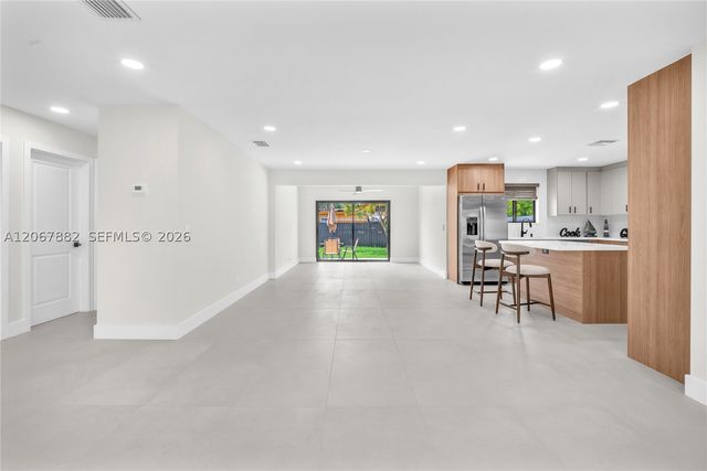 2840 SW 5th St, Fort Lauderdale, FL 33312