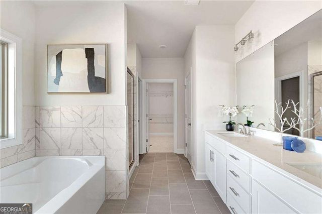 942 Homepark Circle, Buford, GA 30518