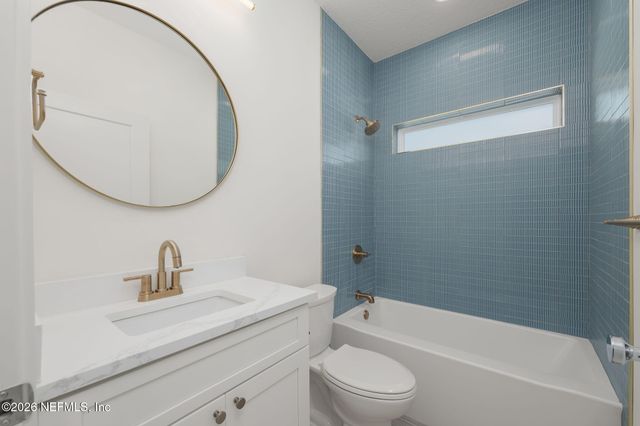 995 DUVAL Street, St. Augustine, FL 32084