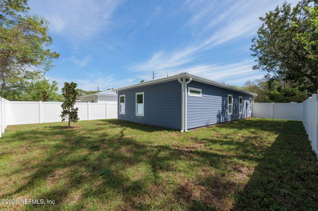 995 DUVAL Street, St. Augustine, FL 32084