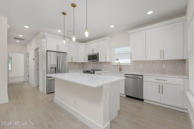 995 DUVAL Street, St. Augustine, FL 32084