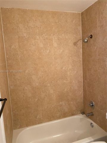 14500 SW 88th Ave 222, Palmetto Bay, FL 33176