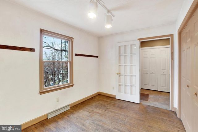 22 RIDGEWAY DR, York, PA 17404