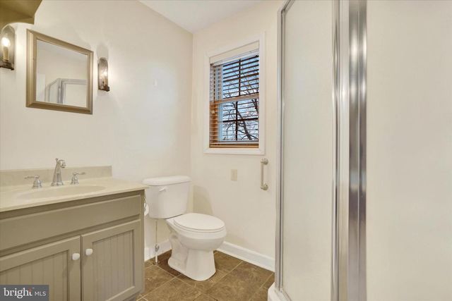 22 RIDGEWAY DR, York, PA 17404