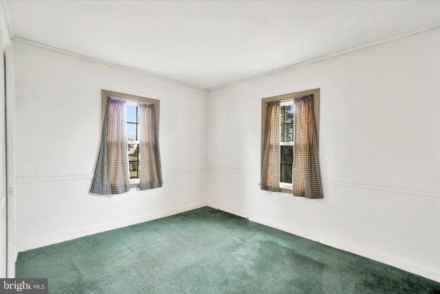 22 RIDGEWAY DR, York, PA 17404