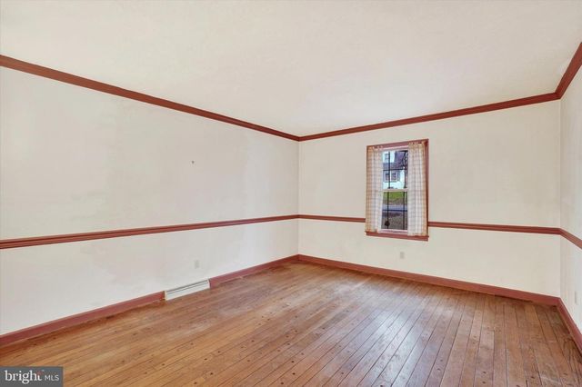 22 RIDGEWAY DR, York, PA 17404