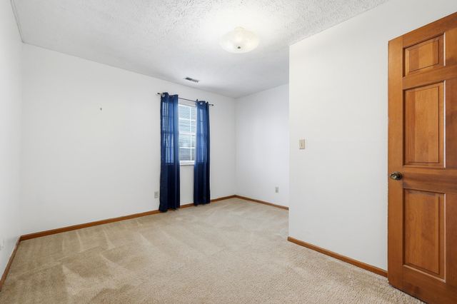 73 Mayfair Way, Huntington, WV 25705