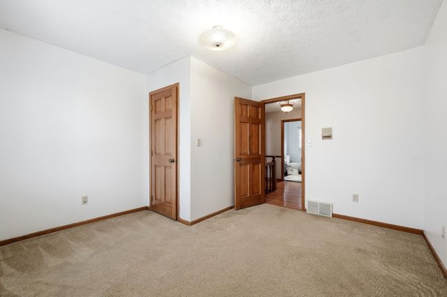 73 Mayfair Way, Huntington, WV 25705