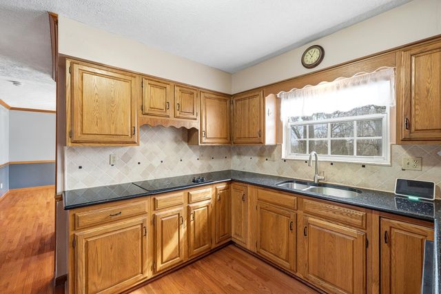 73 Mayfair Way, Huntington, WV 25705