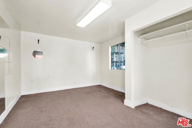 419 N VAN NESS Avenue, Los Angeles, CA 90004