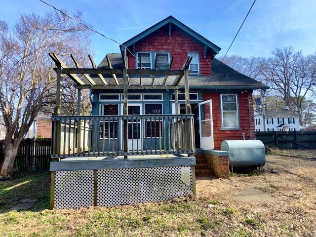 65 Harris RD, Portsmouth, VA 23702