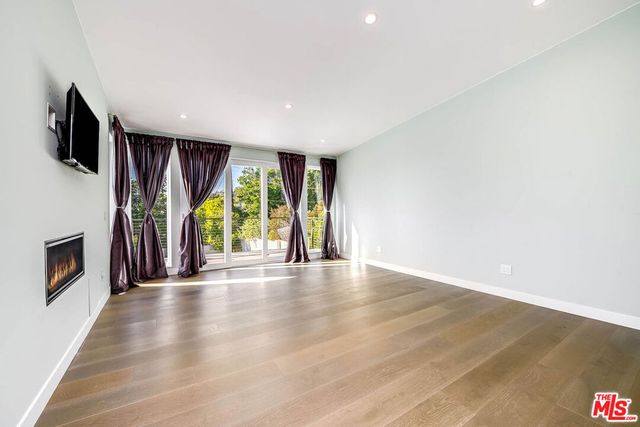 523 E Fairmount Road, Burbank, CA 91501