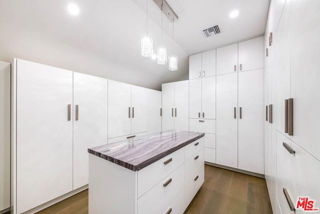 523 E Fairmount Road, Burbank, CA 91501