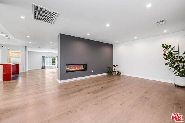 523 E Fairmount Road, Burbank, CA 91501