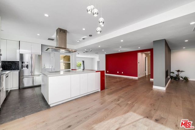 523 E Fairmount Road, Burbank, CA 91501