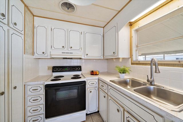 89 DEL RIO DRIVE, Palmetto, FL 34221