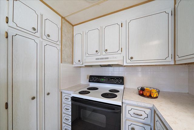 89 DEL RIO DRIVE, Palmetto, FL 34221