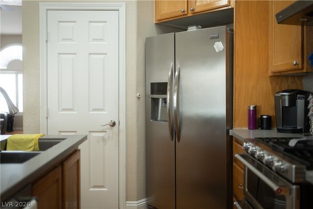 8993 Crystal Lagoon Court, Las Vegas, NV 89147