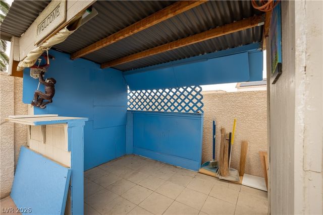 8993 Crystal Lagoon Court, Las Vegas, NV 89147