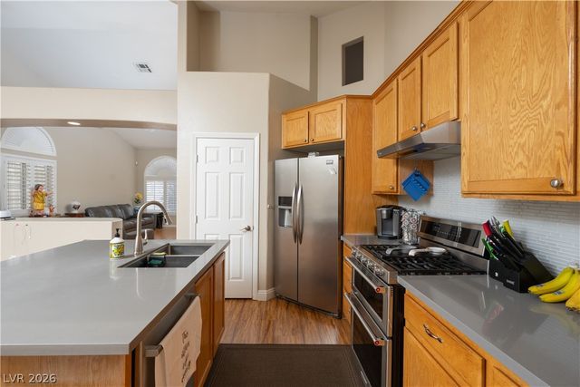 8993 Crystal Lagoon Court, Las Vegas, NV 89147