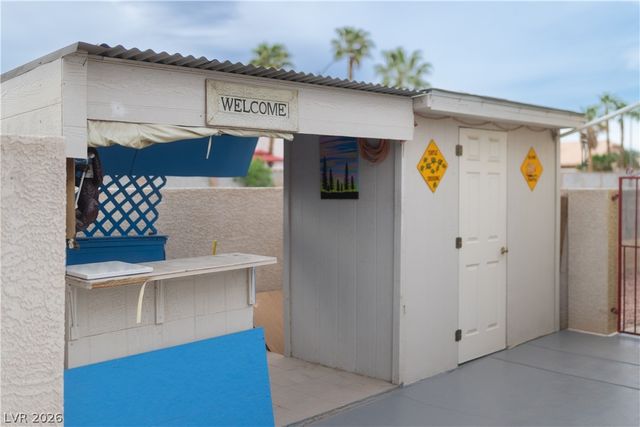 8993 Crystal Lagoon Court, Las Vegas, NV 89147