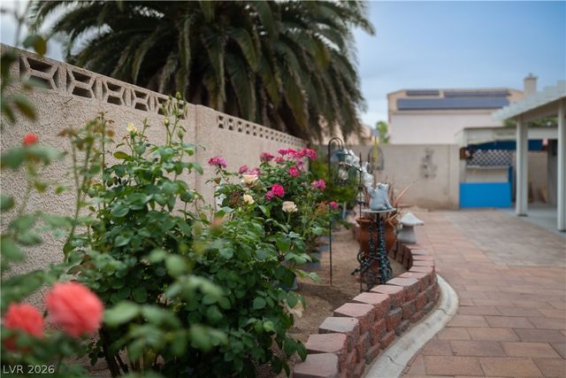 8993 Crystal Lagoon Court, Las Vegas, NV 89147