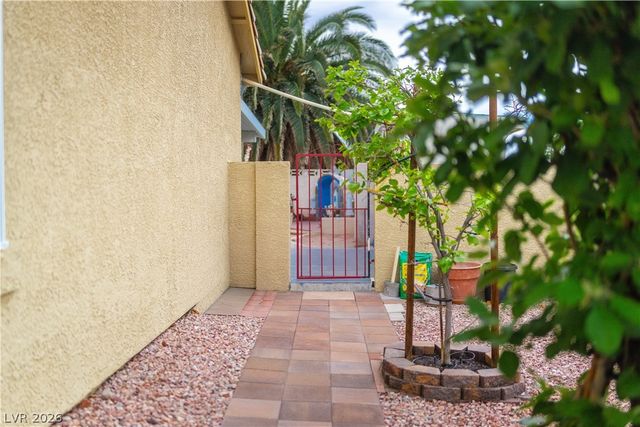 8993 Crystal Lagoon Court, Las Vegas, NV 89147