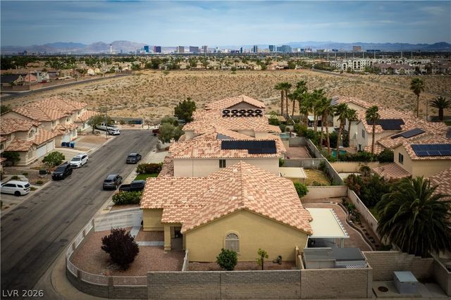 8993 Crystal Lagoon Court, Las Vegas, NV 89147