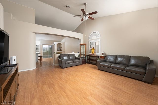 8993 Crystal Lagoon Court, Las Vegas, NV 89147