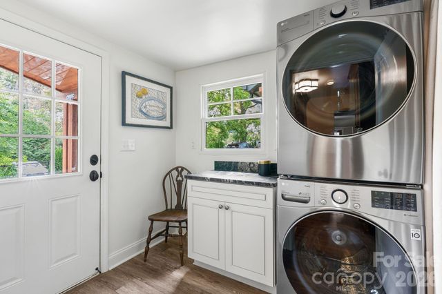 664 Lakeshore Drive, Asheville, NC 28804