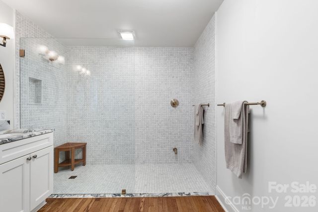 664 Lakeshore Drive, Asheville, NC 28804