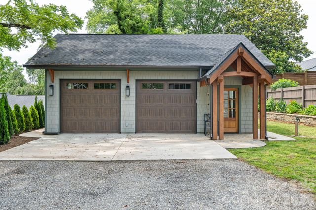 664 Lakeshore Drive, Asheville, NC 28804