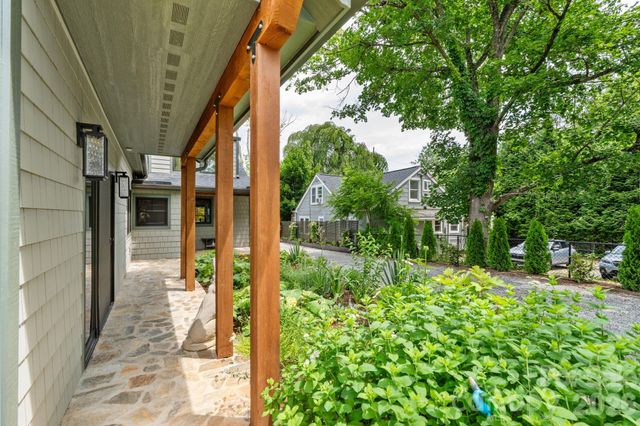 664 Lakeshore Drive, Asheville, NC 28804