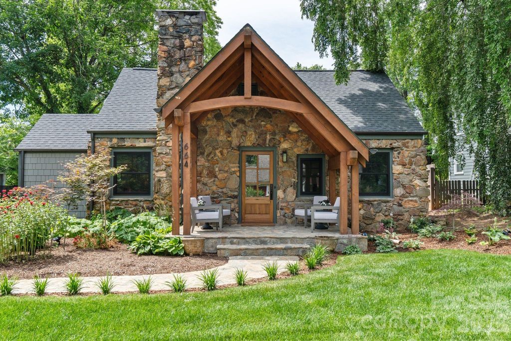 664 Lakeshore Drive, Asheville, NC 28804
