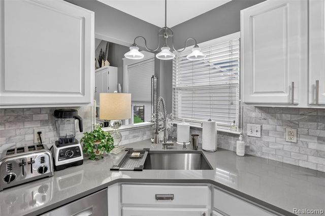 828 Alana Court, Davison, MI 48423