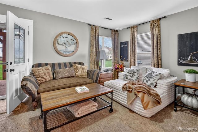 828 Alana Court, Davison, MI 48423