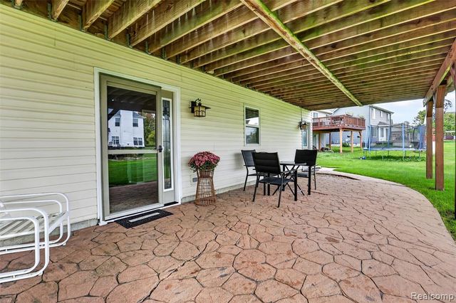 828 Alana Court, Davison, MI 48423