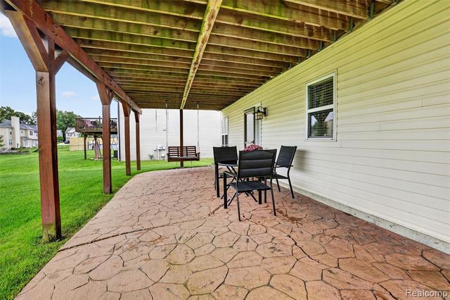 828 Alana Court, Davison, MI 48423