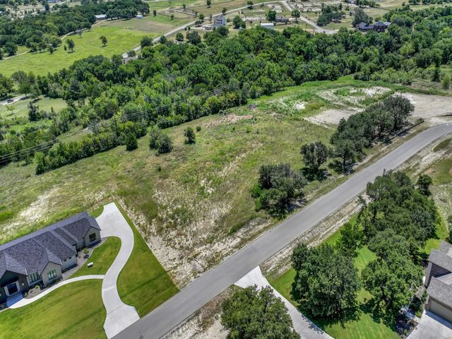 328 Tiara Trail, Fort Worth, TX 76108