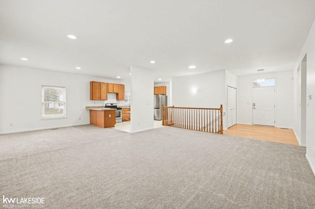 1593 Club House Court, Pontiac, MI 48340