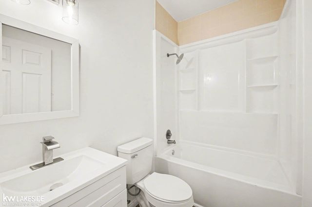 1593 Club House Court, Pontiac, MI 48340