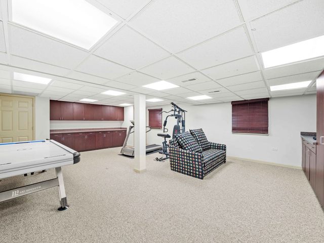 2409 The Strand, Northbrook, IL 60062