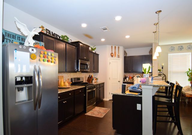 211 Hempstead Ct, Gallatin, TN 37066