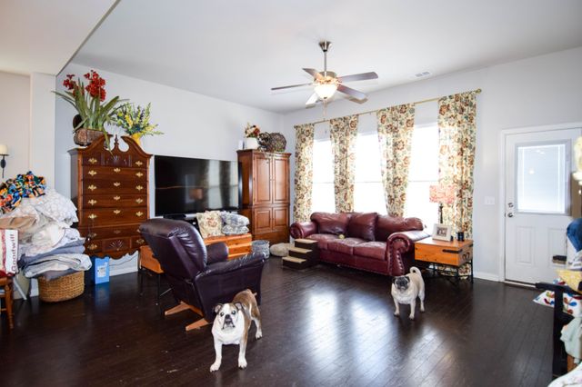 211 Hempstead Ct, Gallatin, TN 37066