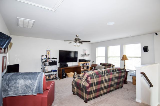 211 Hempstead Ct, Gallatin, TN 37066