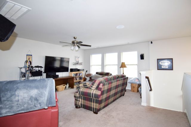 211 Hempstead Ct, Gallatin, TN 37066