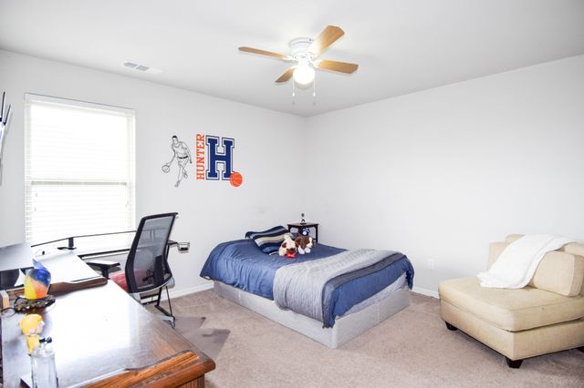 211 Hempstead Ct, Gallatin, TN 37066