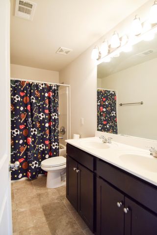 211 Hempstead Ct, Gallatin, TN 37066