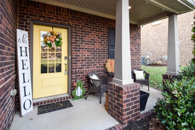 211 Hempstead Ct, Gallatin, TN 37066