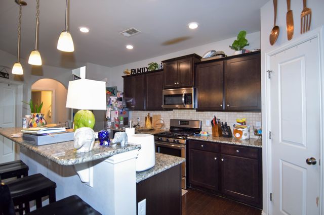 211 Hempstead Ct, Gallatin, TN 37066